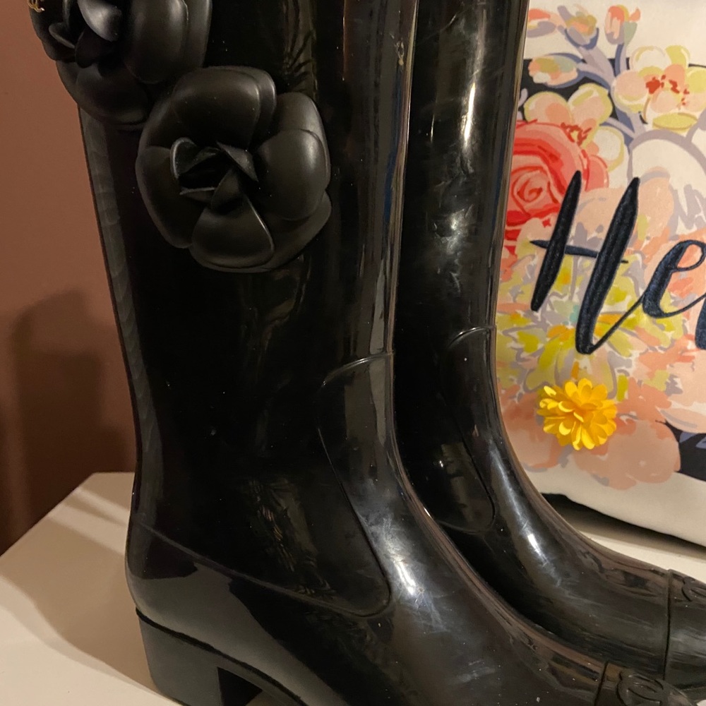 COPY - Authentic Chanel rain boots - Picture 2 of 6